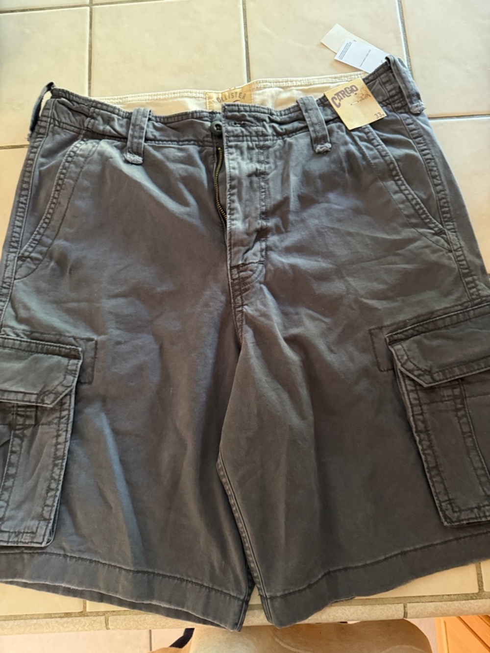 Hollister Men's Cargo Shorts in Charcoal Gray